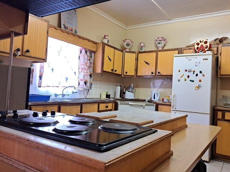 3 Bedroom Property for Sale in Lemoendraai Northern Cape